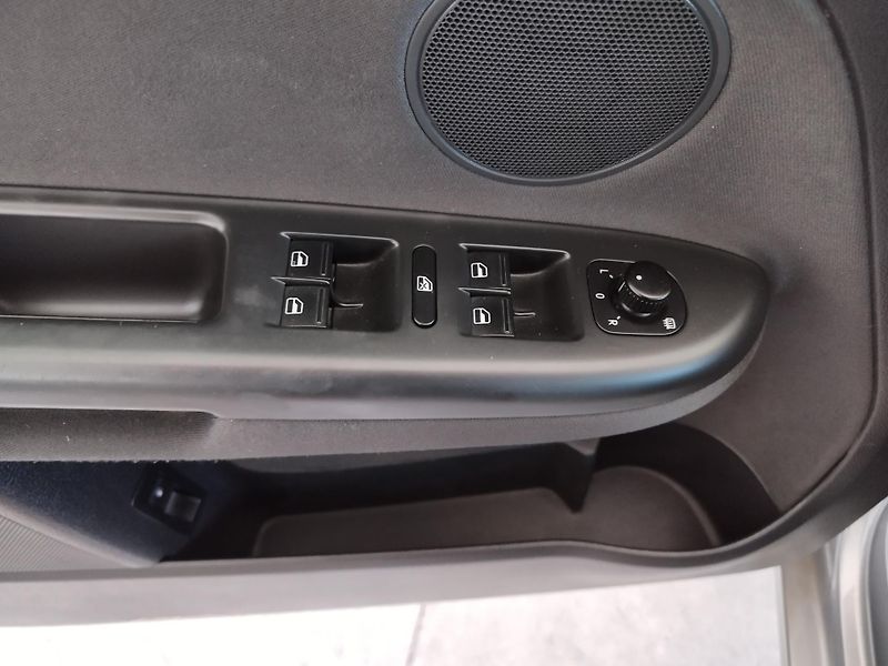 Volkswagen Golf Plus (2011) 1,2TSI,77KW,DSG,ALU,TAŽ,SER.K - fotka 22 z 42
