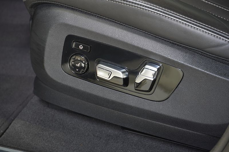 BMW X6 40D,Xdrive,ČR,Softclos,HUD,H/K - fotka 19 z 37