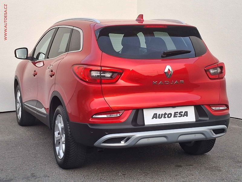 Renault Kadjar (2021) 1.3 TCe, Limited, AT, kamera - fotka 6 z 19