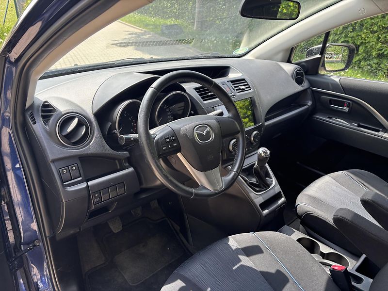 Mazda 5 2.0 Center-Line - fotka 24 z 28