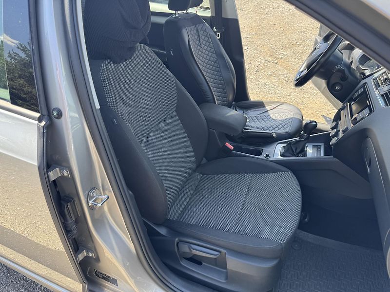 Škoda Octavia 1.6TDi,klima,nové v ČR - fotka 25 z 37