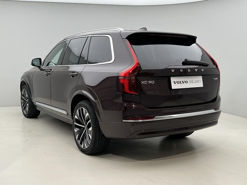Volvo XC90 T8 AWD RECHARGE ULTRA BRIGHT - fotka 11 z 57