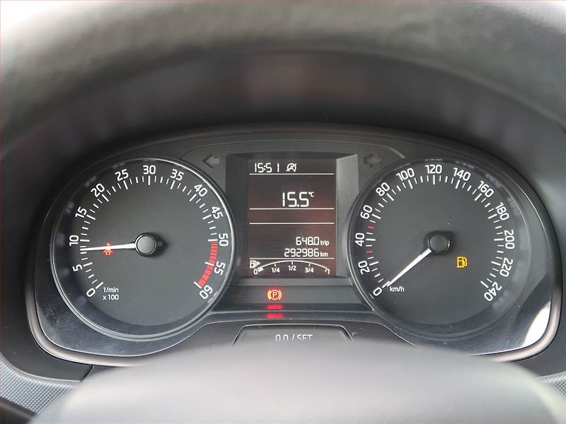Škoda Fabia (2017) 1.4 TDI, nová STK - fotka 11 z 16