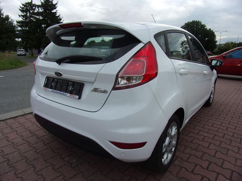 Ford Fiesta (2015) 1,5 - ZADÁNO - fotka 8 z 28