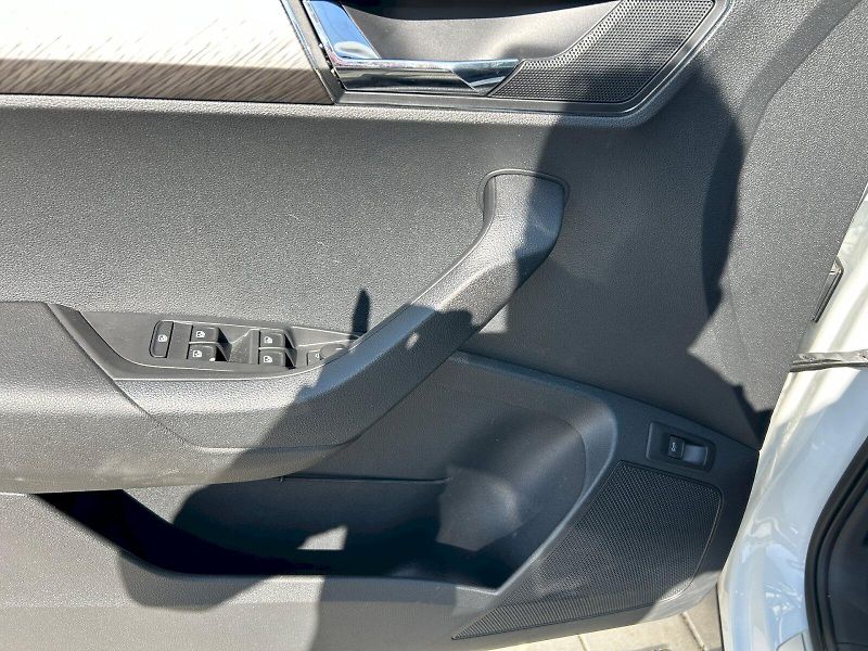 Škoda Karoq (2025) SEL TS 110/1.5 A7F - fotka 10 z 28