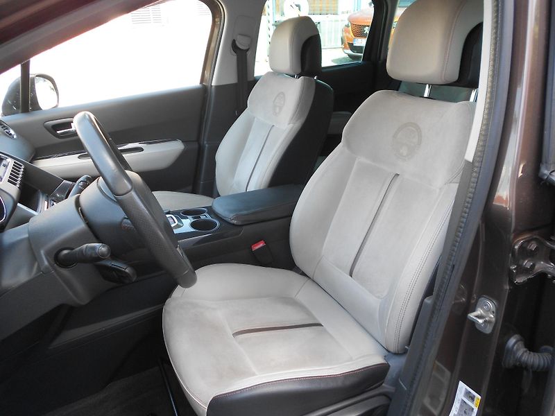 Peugeot 3008 2,0HDi NAPAPIJRI ČR MAN6 - fotka 7 z 13