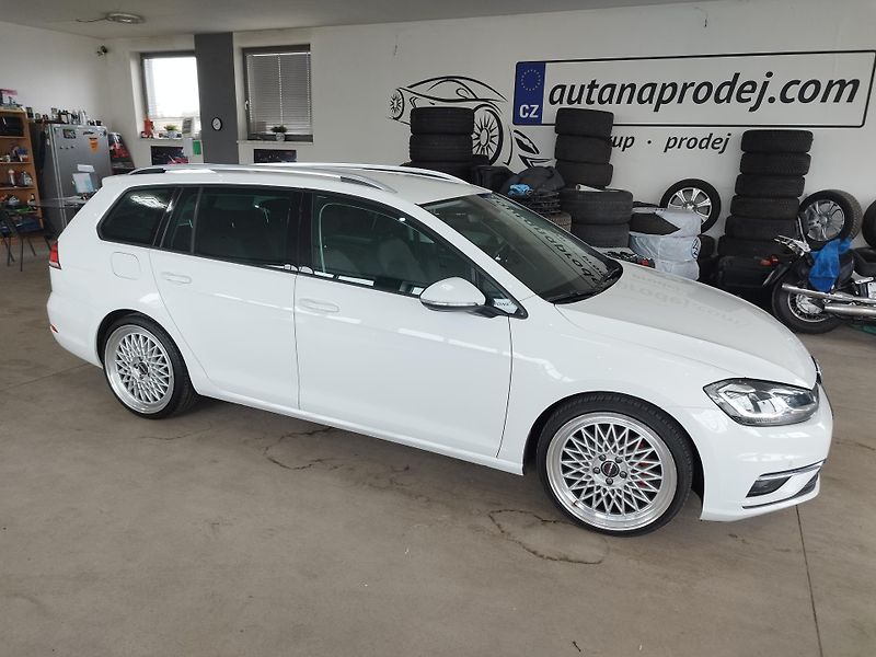 Volkswagen Golf (2017) TSI,92KW,FULL,LED,19ALU,TAŽNÝ - fotka 5 z 39