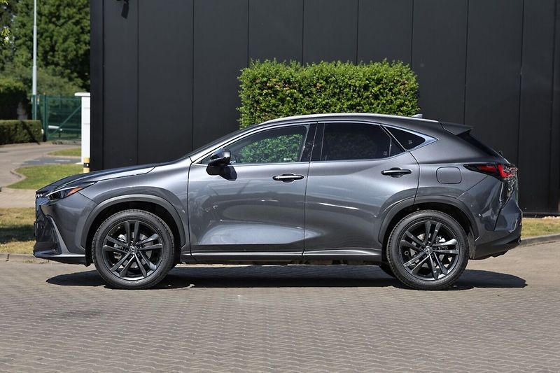 Lexus NX 350h 350H 2,5 HEV EXECUTIVE TOP - fotka 27 z 27