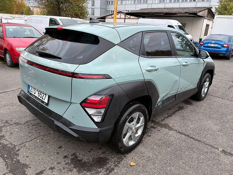 Hyundai Kona 1,0 T-GDI MT COMFORT CLUB ČR - fotka 6 z 24