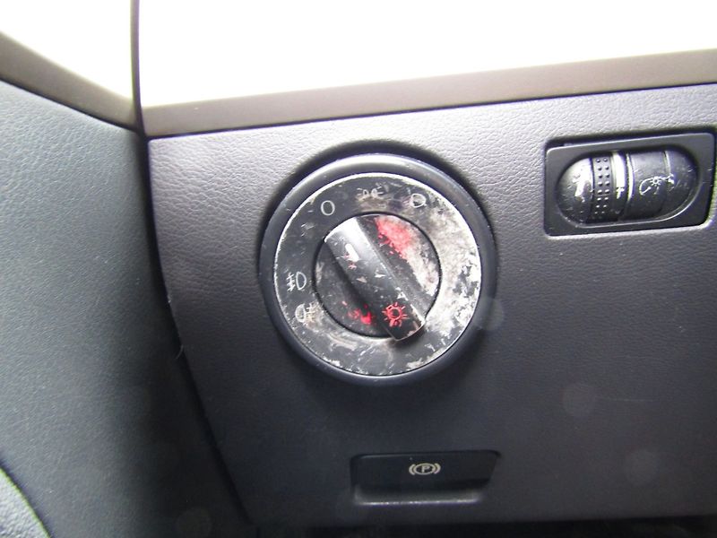 Volkswagen Touareg (2004) 2.5 TDI 128kW AUTOMAT - fotka 29 z 35
