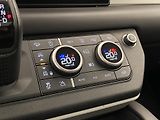 Land Rover Defender 110 D250 HSE AWD AUT CZ - náhled 27