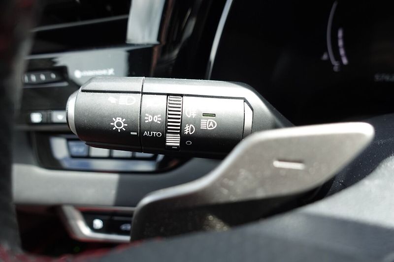 Lexus RX 500h ZLEVNĚNO F Sport Plus Panorami - fotka 33 z 40