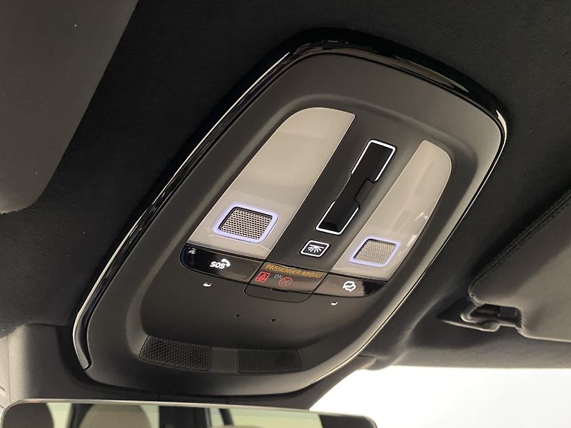 Volvo XC90 (2025) T8 AWD Plug-in DARK ULTRA - fotka 46 z 75