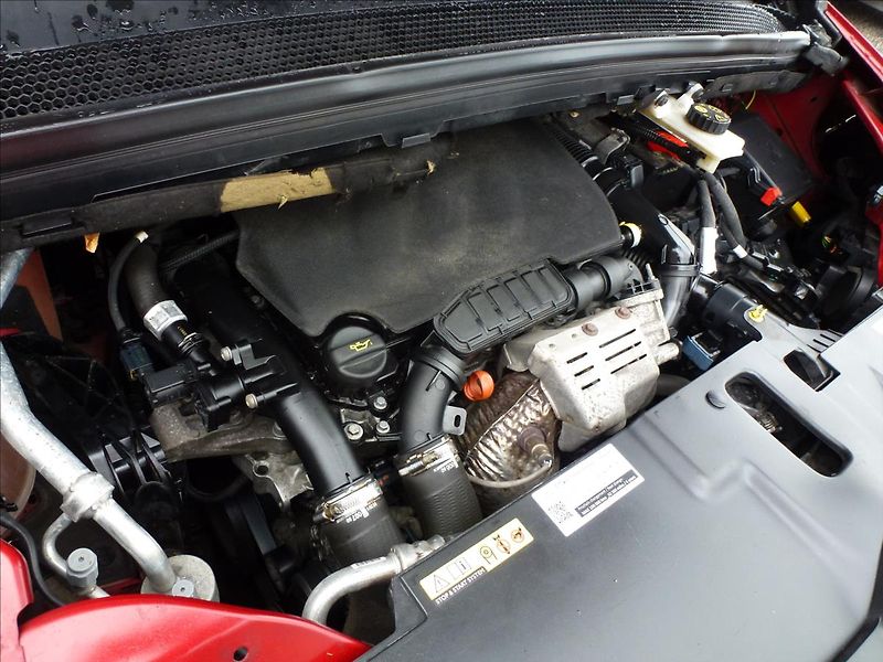 Citroën C4 Picasso 1,2 PureTech 110 MAN  SpaceTou - fotka 39 z 51
