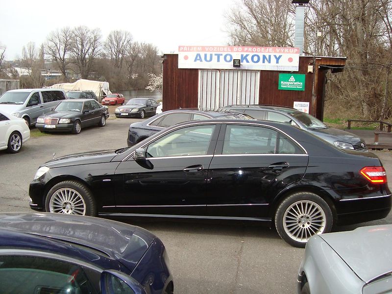 Mercedes-Benz Třídy E (2009) 250CDi,AUT,ČR, 1.Maj.Servis.kn - fotka 4 z 52