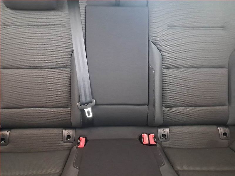Volkswagen Golf (2014) Comfortline 2.0 TDI, Tempomat - fotka 10 z 17