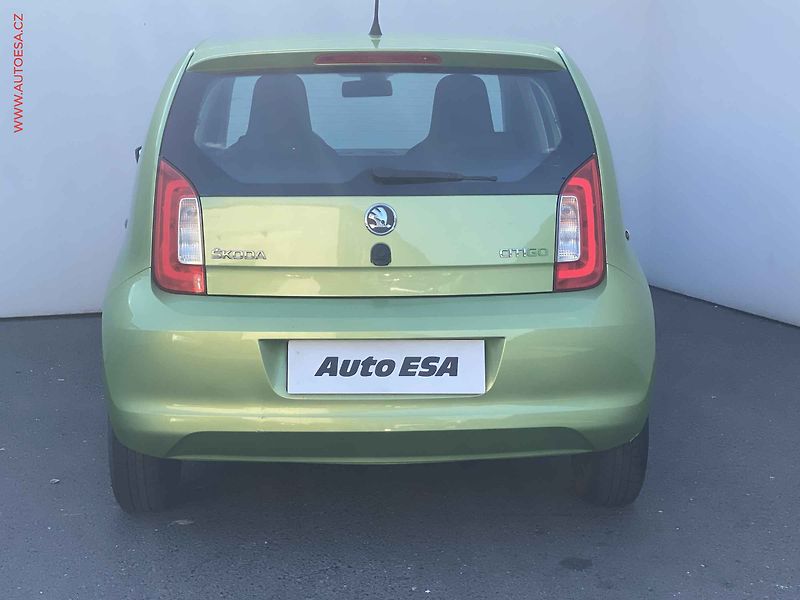 Škoda Citigo (2013) 1.0 MPi, AC, výhřev sed - fotka 5 z 12