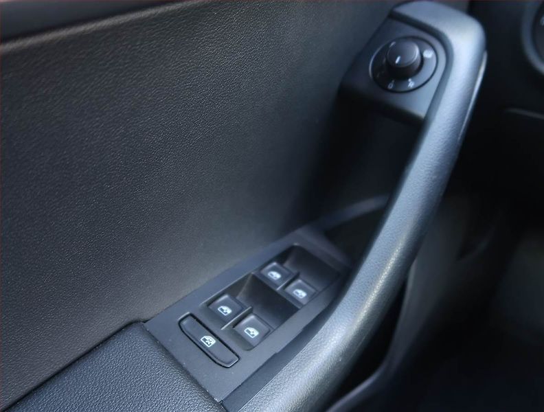 Škoda Octavia (2018) Style Plus 2.0 TDI, 4X4 - fotka 15 z 18