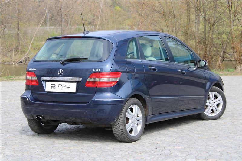 Mercedes-Benz Třídy B B 180 CDI / KLIMA / CZ - fotka 2 z 35