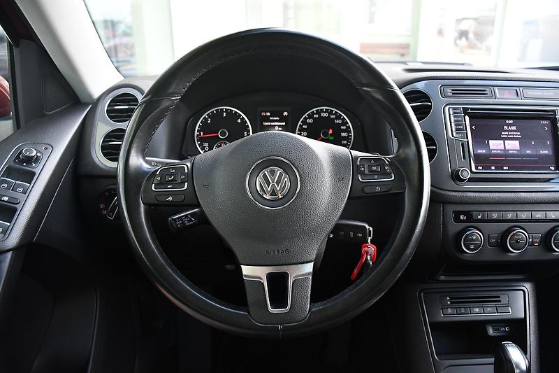 Volkswagen Tiguan 2.0TDi 110kW TAŽNÉ DSG 4MOTION - fotka 26 z 47