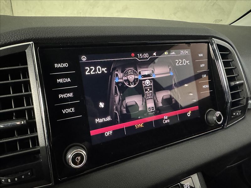 Škoda Karoq 1,5 TSi  DSG Style LED Kamera - fotka 37 z 44