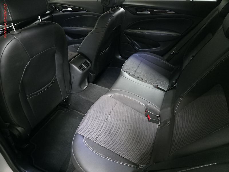 Opel Insignia (2021) 2.0 CDTi, AT, LED, navi - fotka 10 z 18