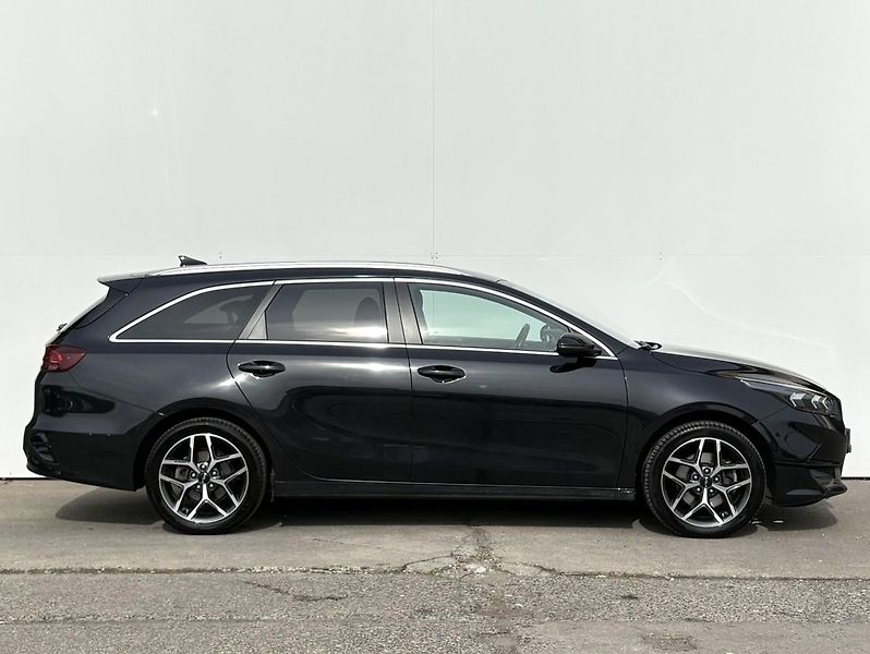 Kia Ceed 1.5 T-GDi 117kW DCT TOP - fotka 3 z 21