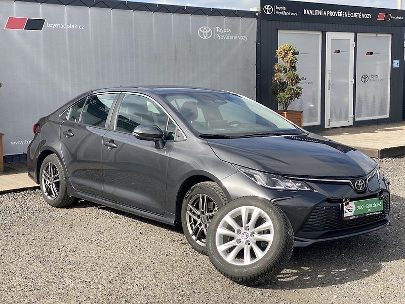 Toyota Corolla 1.5i, ČR, Comfort, záruka - fotka 1 z 15