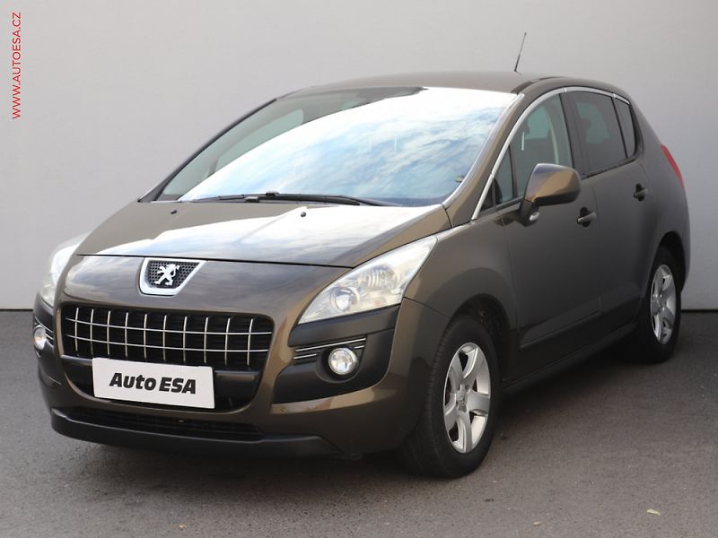 Peugeot 3008 (2010) 1.6hdi, autoAC - fotka 3 z 3