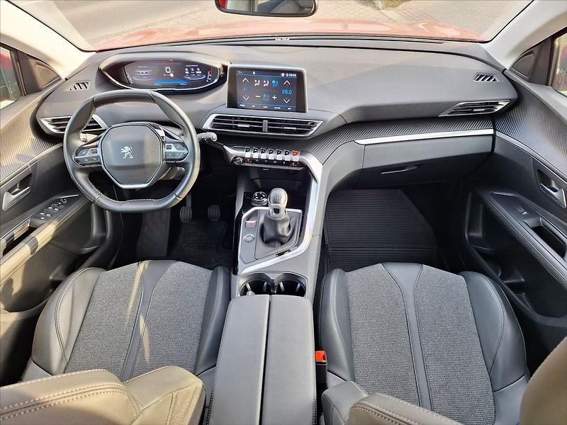 Peugeot 3008 1,5 BlueHDI  Allure GripContro - fotka 5 z 10