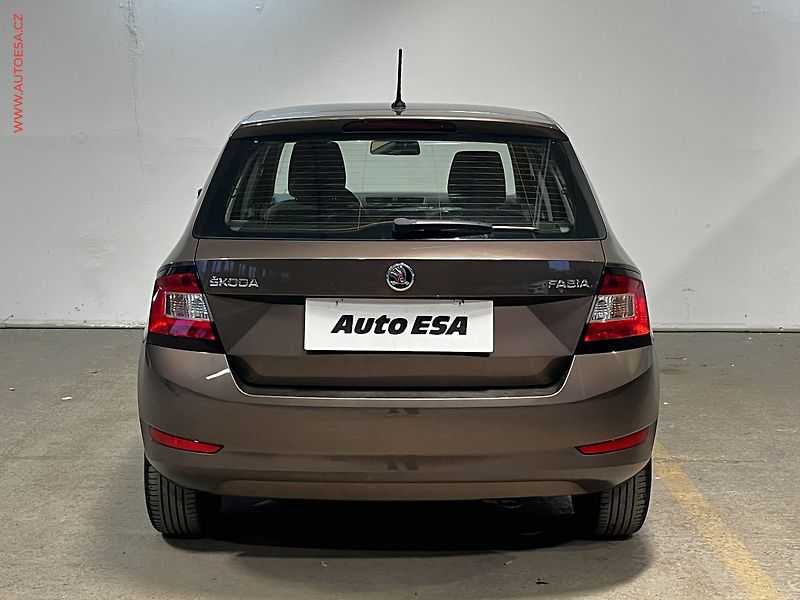 Škoda Fabia (2019) 1.0 TSi, ČR, Ambition - fotka 5 z 13