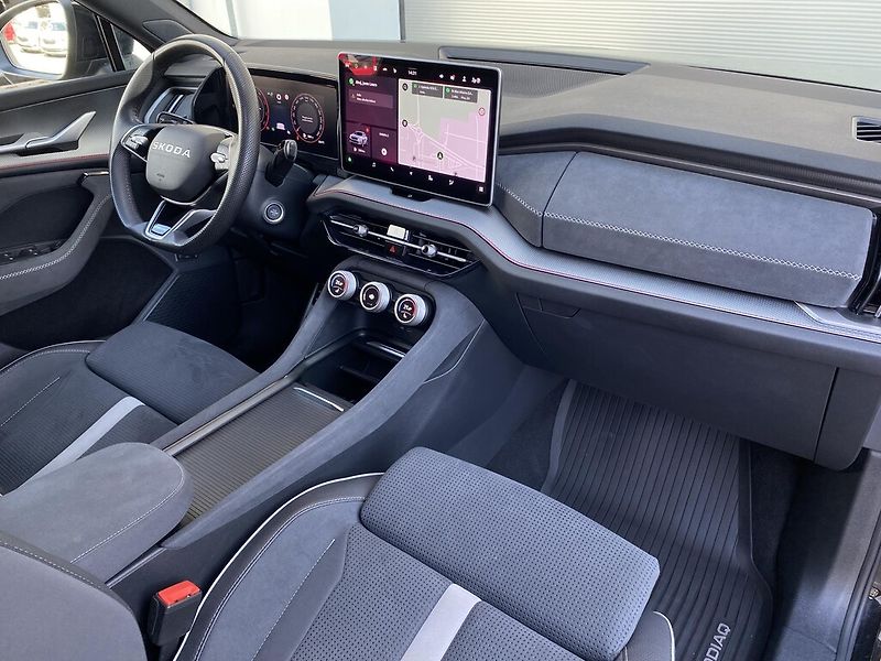Škoda Kodiaq 2,0 TDI 4x4 Sportline DSG - fotka 27 z 30