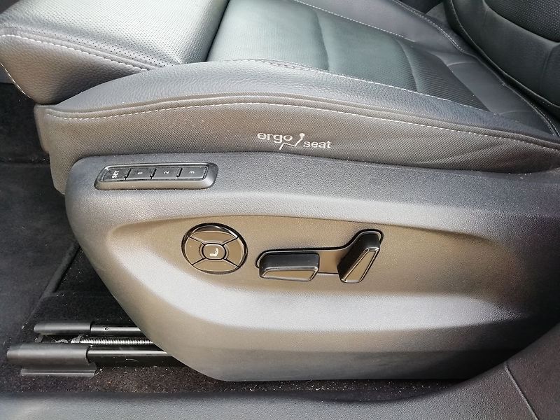 Škoda Kodiaq Exclusive Selection  2,0 TDI - fotka 18 z 25
