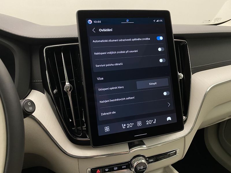 Volvo XC60 T8 AWD RECHARGE DARK ULTRA CZ - fotka 53 z 66