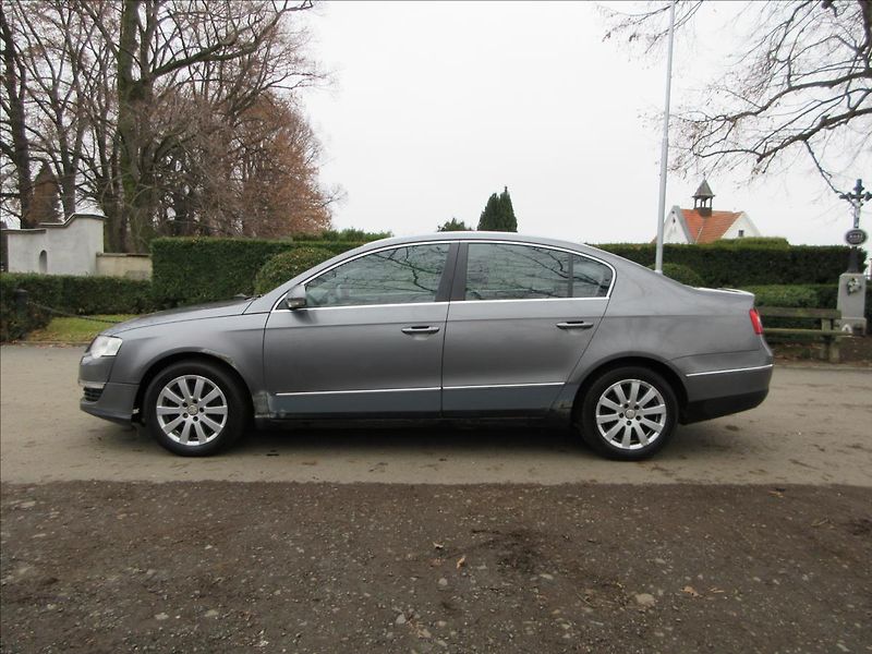 Volkswagen Passat 2,0 TDi, 103 Kw, Vada Turba, N - fotka 5 z 21