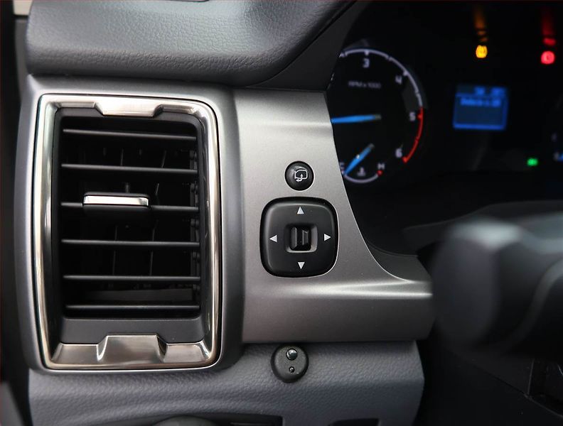 Ford Ranger (2019) XLT 2.2 TDCi, klima - fotka 21 z 21