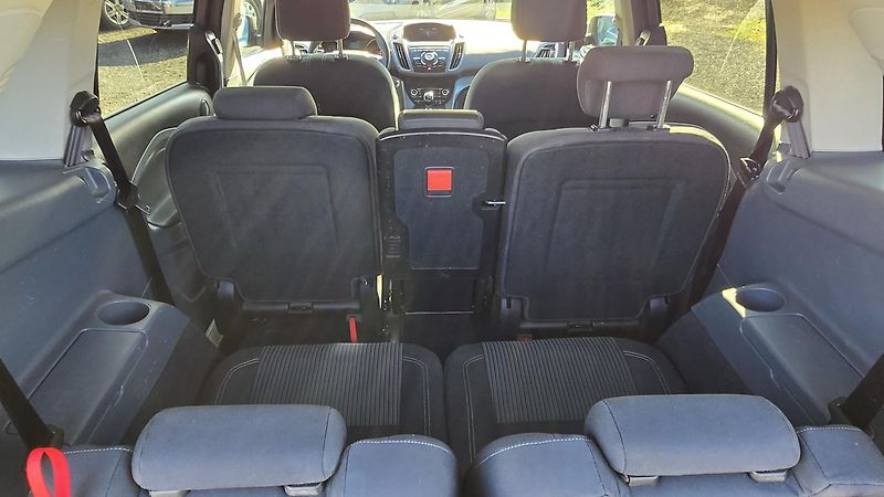 Ford Grand C-MAX 1.6 16V TITANIUM 7MÍSTNÝ  - fotka 14 z 42