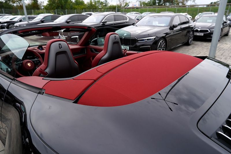 Porsche 911 Carrera 4/PDK/Sport chrono/21 - fotka 22 z 48