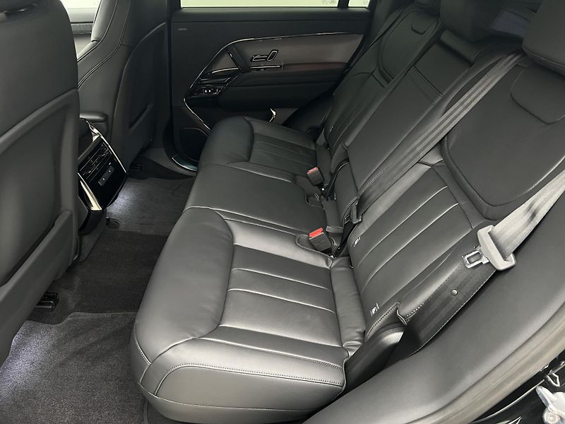Land Rover Range Rover Sport (2026) P460e S AWD Aut - fotka 13 z 52
