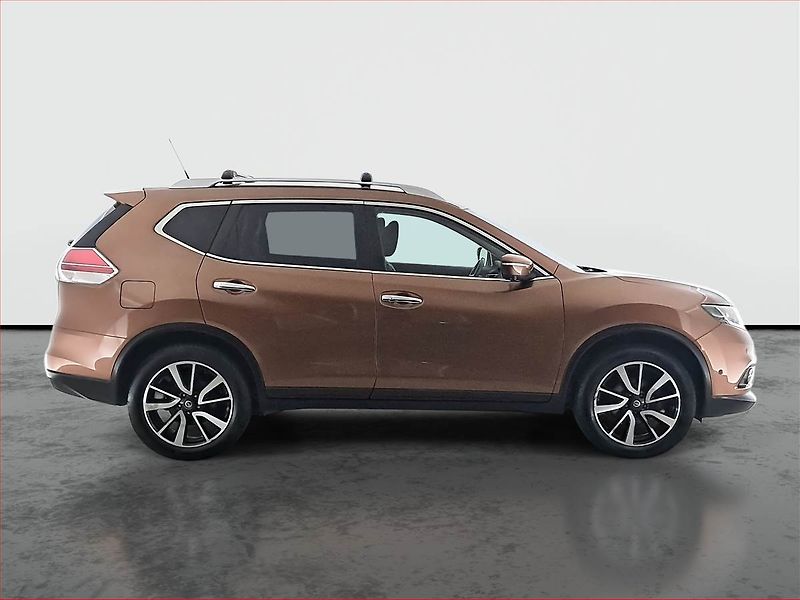 Nissan X-Trail (2016) 1.6 dCi, 4X4, Kůže, Navi - fotka 6 z 17