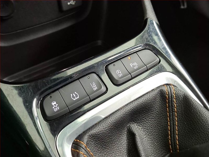 Opel Crossland X (2018) 1.2 Turbo, Serv.kniha, Navi - fotka 16 z 19