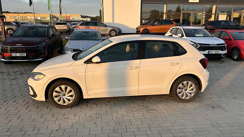 Volkswagen Polo (2022) 1.0 TSI Life  - fotka 2 z 18