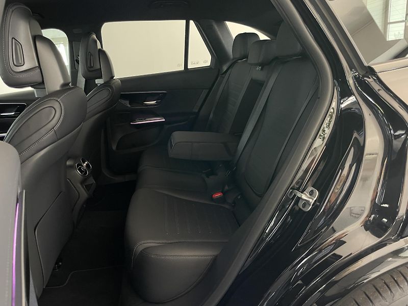 Mercedes-Benz GLC 200d 4Matic - fotka 33 z 33