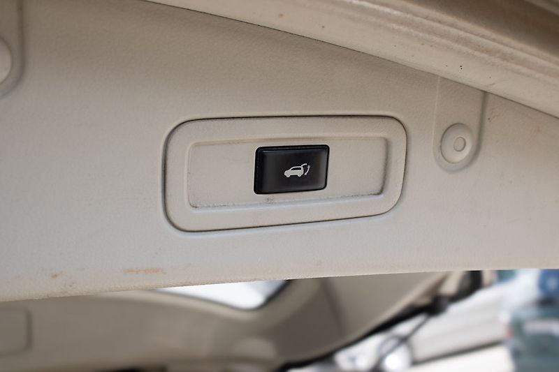 Nissan Murano Bez investic, servisované. - fotka 45 z 47