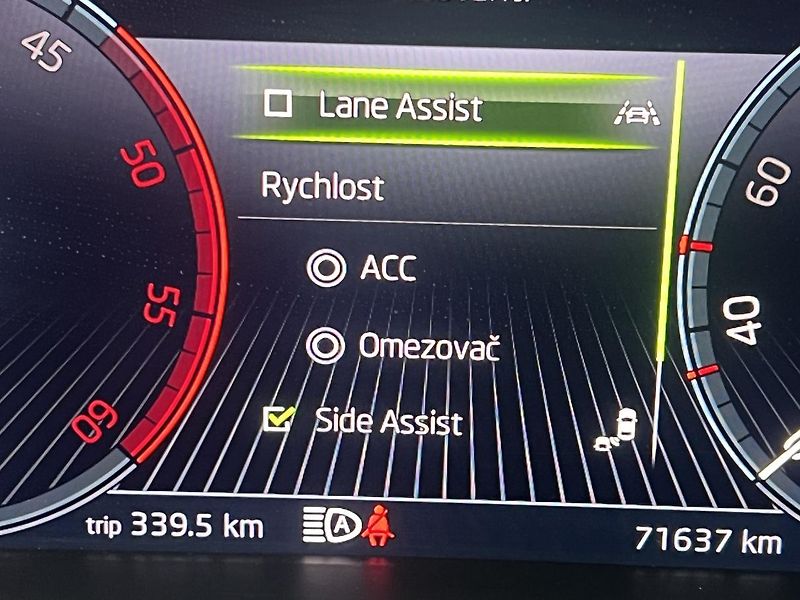 Škoda Superb (2023) 2.0TDI 110kW DSG Style Plus - fotka 11 z 13