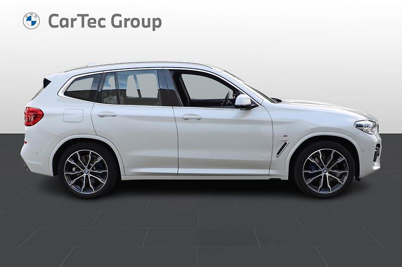 BMW X3 xDrive20d - fotka 6 z 14