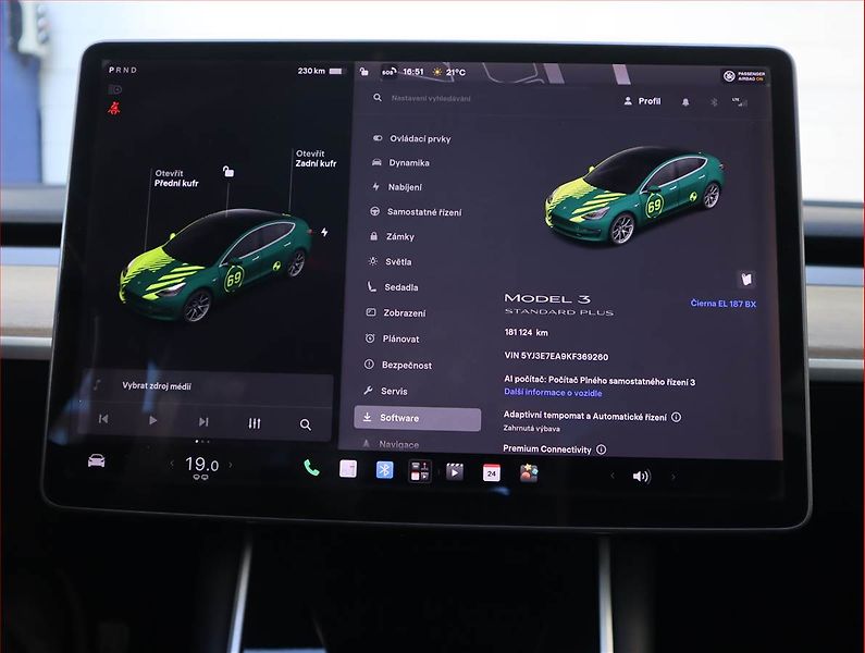 Tesla Model 3 (2019) Std Range Plus 52kWh, SoH 80% - fotka 11 z 25