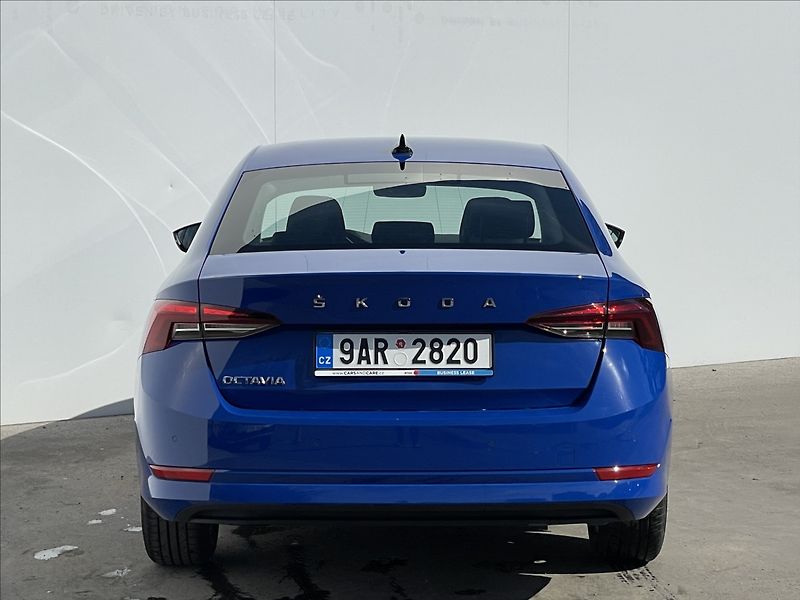 Škoda Octavia 1,0 TSI Ambition Plus KESSY - fotka 23 z 24