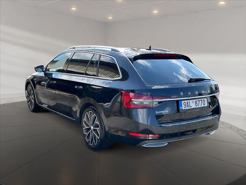 Škoda Superb 2,0 TDI 110 L&K DSG - fotka 4 z 11