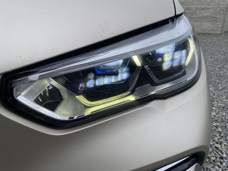 BMW X5 M50XD 4x4 400PS CZ DPH FULL 1A - fotka 78 z 171